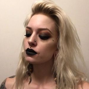 Meet your Posher, Shelby